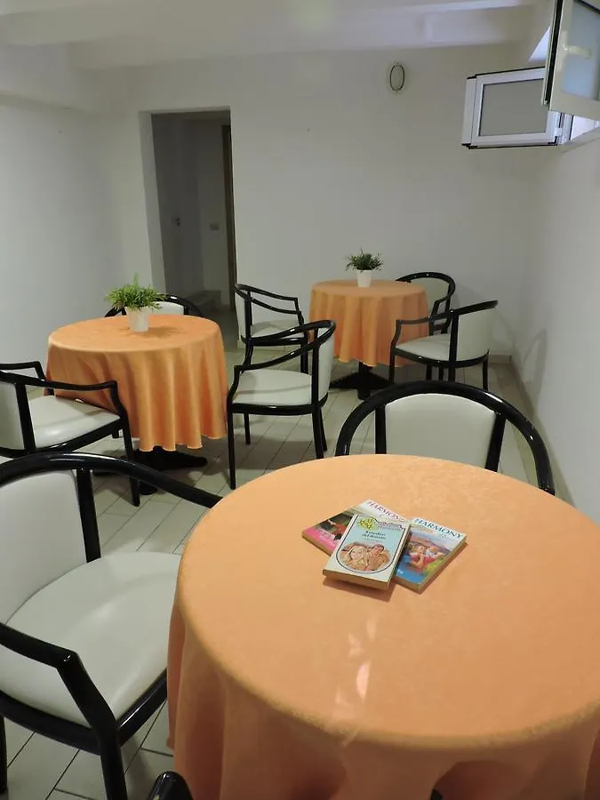 Albergo Sabrina Rimini 2*,